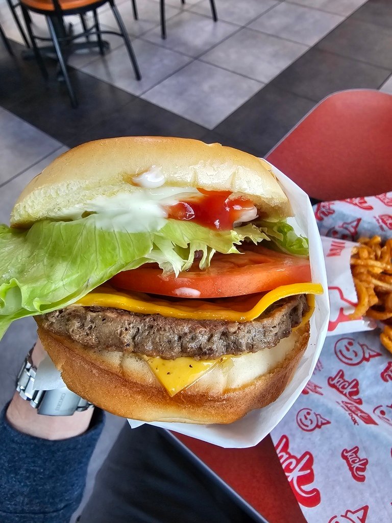 美國速食漢堡大亂鬥，In-N-Out、Shake Shack