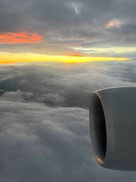 【搭飛機✈️】卡達航空商務艙開箱💺卡達 &gt;&gt;東京羽田飛行紀錄