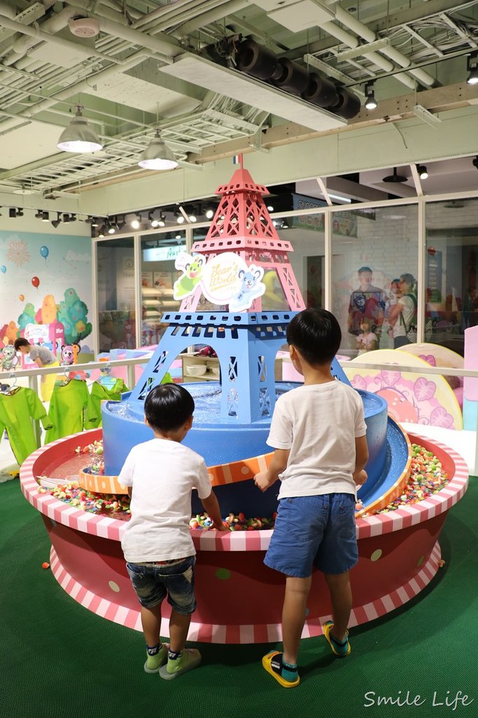 ▌台中親子館▌全新開幕Bears World貝兒絲樂園。浪漫法國席捲