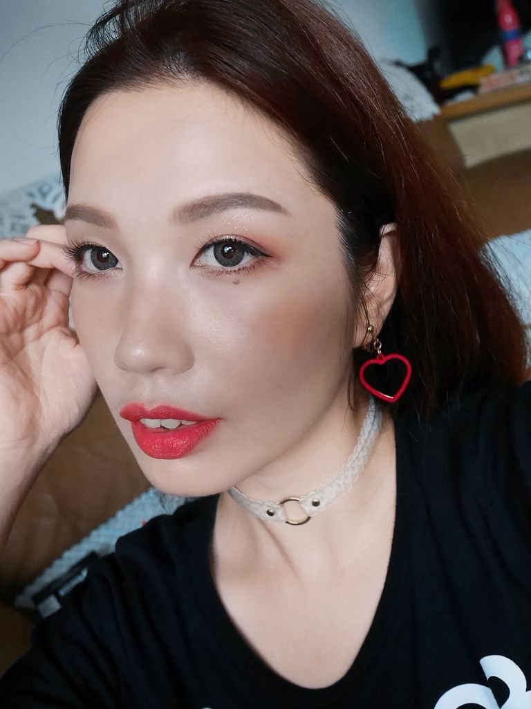 甜美酷妹1.JPG