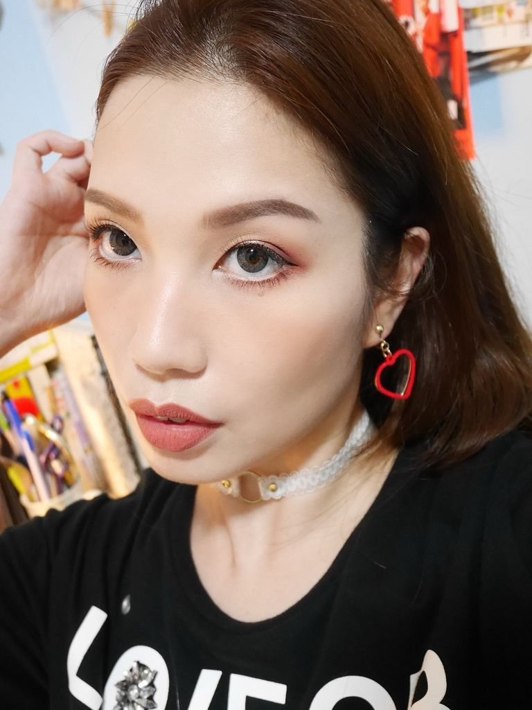 甜美酷妹2.JPG