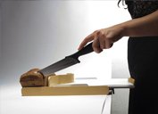 獨臂廚王(The One-Hand  KitchenEquipment/ Gabriele Meldaikyte)