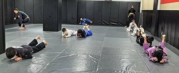 [ 參訪巴柔 ]  BJJ 學童班的專業教練 -  鄭智仁 