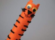 tiger finger puppet (I)