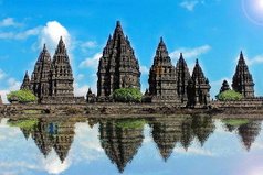 Candi-Prambanan.jpg