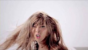 G-DRAGON - CRAYON (크레용) M_V.mp4_000084584