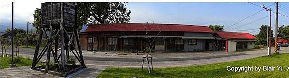 水鶴/火車加水站/給火車機車頭加煤加水-機務段都建有上煤台加