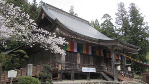 山寺本殿