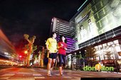 穿著跑鞋的邱比特 — 牽起異國情緣 (2).jpg