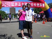 【跑者小故事】-『跑道上的訂情儀式─天偉&美親』 (5)