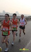 2012臺北國道馬拉松，充滿熱氣的柏油路 (4)