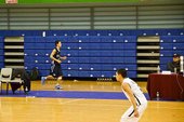 第二節中段，連勇慶已經開始暖身了