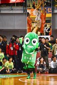 嘻嘻～他長的真的很好笑