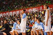 等下這位同學會很搶鏡XD