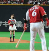 大島優子 日職開球 10.jpg
