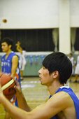 李秉諺