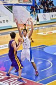 好的防守造成對方發球五秒違例