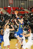 裕隆呂政儒切入禁區挑籃得分，今日全場攻下15分