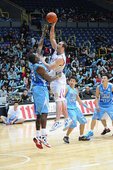 台銀JOHN本場比賽雙十表現，21分並11籃板
