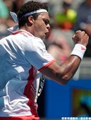 Jo-Wilfried Tsonga 以 7-5,6-4,6-4 擊敗 Ricardo Mello 晉級第三輪