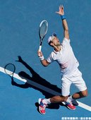 Novak Djokovic 以 6-3,6-2,6-1 擊敗 Santiago Giraldo 晉級第三輪