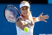 Sabine Lisicki 以 6-1,6-2 擊敗 Shahar Peer 晉級第三輪