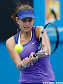 Julia Goerges 以3-6,6-3,6-1擊敗Romina Oprandi晉級第四輪