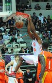 璞園洋將戴維斯今日在禁區豪取20分，帶領球隊以93比79輕鬆獲勝