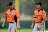 陳偉殷 & 和田毅