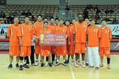 臺中璞園建築籃球隊以全勝的優異表現拿下第二階段的進化挑戰盃冠軍