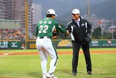 21 黃平洋 與 曾智增