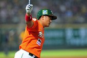 48 張泰山八局下轟出陽春砲
