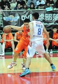 台中璞園簡嘉宏單打新北裕隆周柏臣, 本場拿下15分3籃板