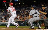Bryce Harper 揮出生涯首發全壘打