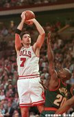 Toni Kukoc – 1995-1996 最佳第六人得主