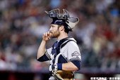 Jonathan Lucroy 撿襪子撿到手骨折