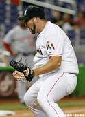 Heath Bell 這次則是沒搞砸，拿下救援成功