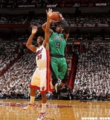 Rajon Rondo -- 2012年季後賽 -- 44分、8籃板、10助攻