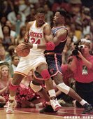 Hakeem Olajuwon -- 共 3 次單場罰球次數超過 20 次