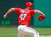 甫獲選5月國聯最佳投手的國民先發左投 Gio Gonzalez 黯然吞敗