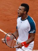 球王 Djokovic 舊下四個賽末點 擊退地主好手 Tsonga