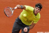 Federer 苦戰五盤大逆轉勝 Del Potro