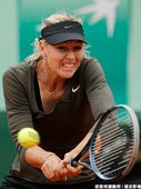 Sharapova 苦戰 Zakopalova 辛苦晉八強