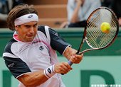 西班牙好手 Ferrer 淘汰英國希望 Murray  晉級四強