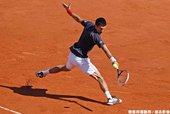 Djokovic 直落三淘汰 Federer  ，與 Nadal 爭奪法網冠軍