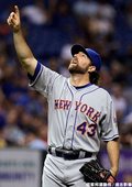 R.A. Dickey 一安打完投  無責失紀錄再延續