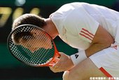 Murray 以 3 比 1 擊退 Karlovic
