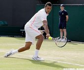 Tsonga 以 3 比 1 擊退 Garcia-Lopez