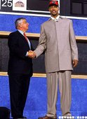 2002 年  Drew Gooden