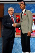 2012 年  Damian Lillard